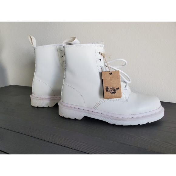 Dr. Martens Other - Mono White Dr. Martens 1460 Lace Up Boots (sz9)